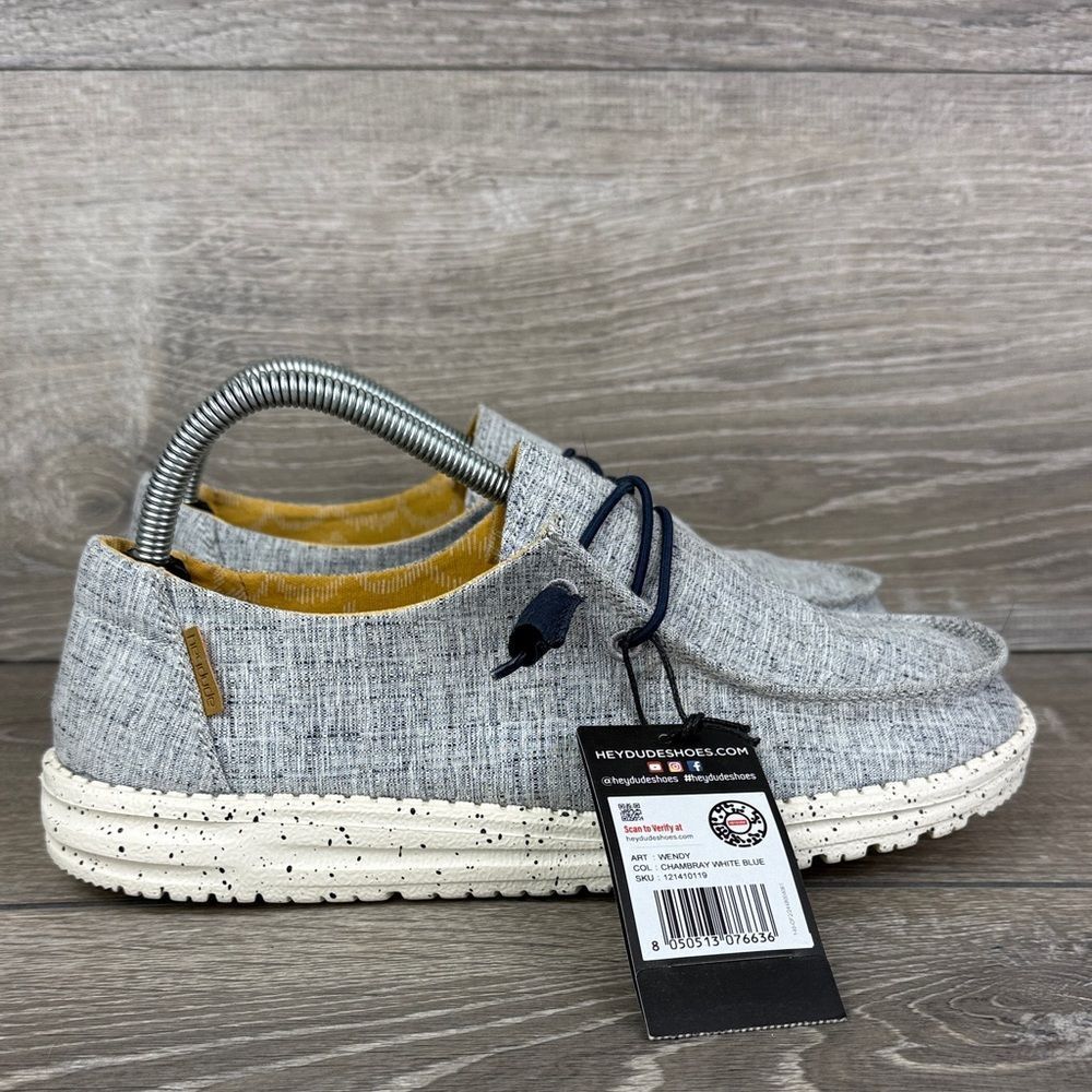 Hey Dude Wendy Women’s Sz 9/EU 40 Chambray White Blue Slip On Loafers NWT